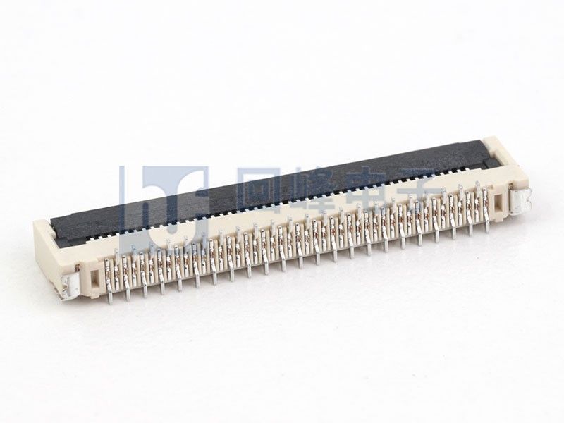 0.5mm間距 H4.5mm SMT  立貼
